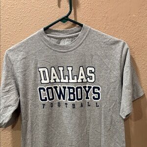 Authentic Dallas Cowboys Gray T-Shirt, size XLG youth, short sleeve